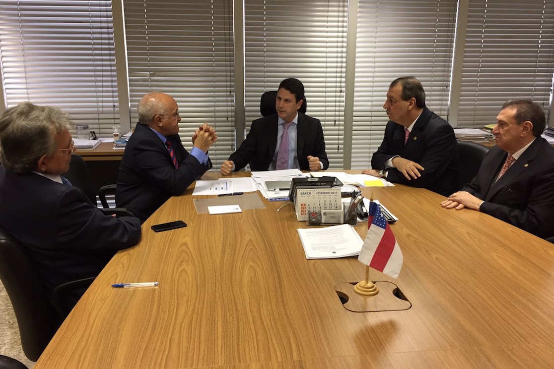 Melo viabiliza investimento para anéis viários que ligarão Distrito ao Aeroporto de Manaus