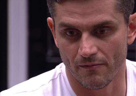 Marcos deixa escapar que teve um combinado com produção do reality