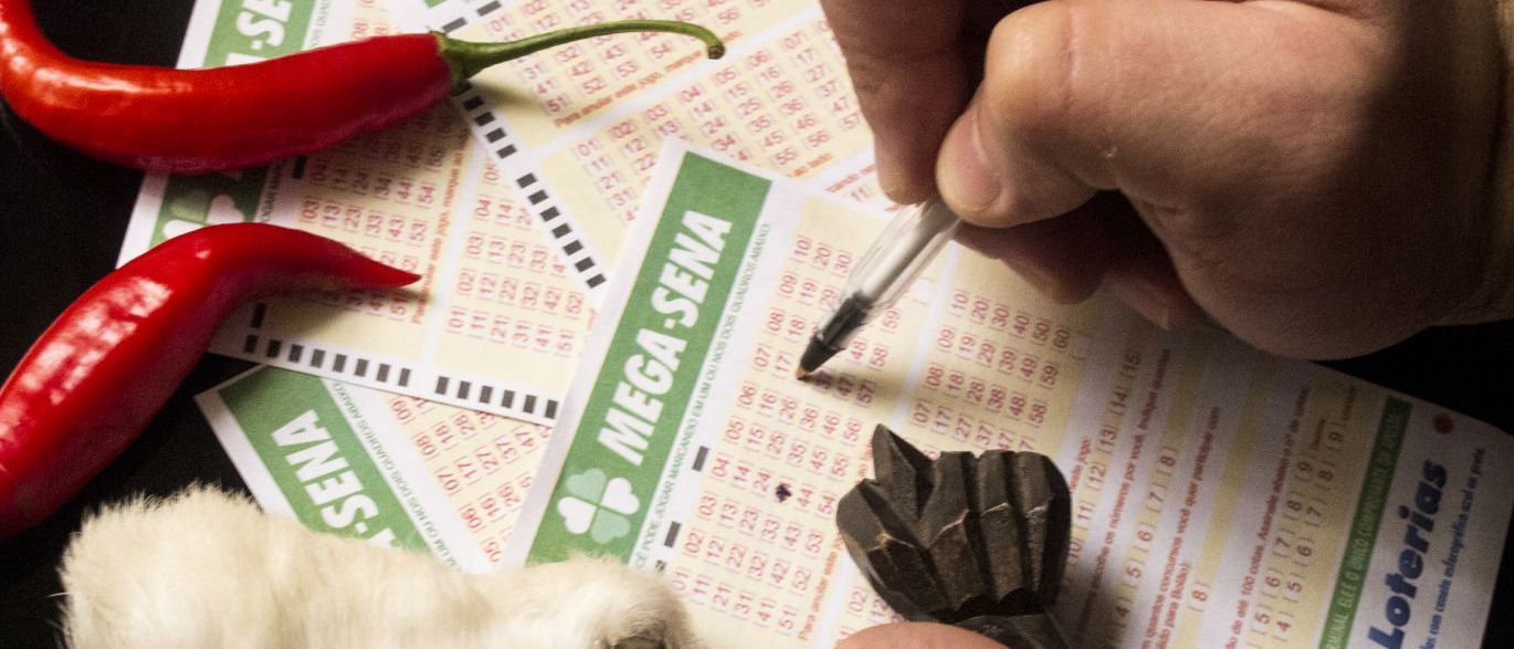 Mega-Sena pode pagar prêmio de R$ 6 milhões nesta quarta-feira