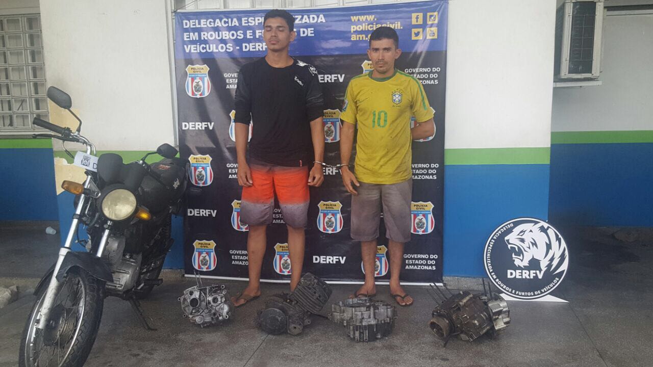 Em Manaus, dupla é presa suspeita de receptação de peças de motos roubadas 