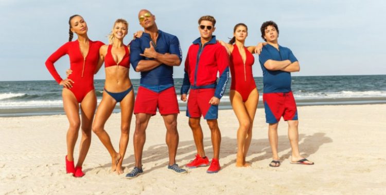 Zac Efron e Dwayne Johnson estão com tudo no novo trailer da comédia Baywatch