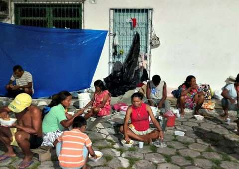 Indígenas venezuelanos em Manaus devem deixar o país em abril; diz Sejusc