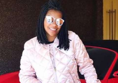 Ludmilla ostenta carrão de luxo no Rio; saiba quando custa 