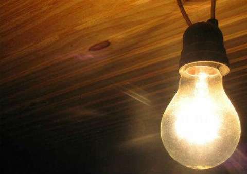 Eletrobras dá previsão sobre normalidade de energia nas zonas de Manaus