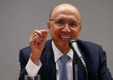 Ministro diz que governo está fazendo o possível para não aumentar impostos