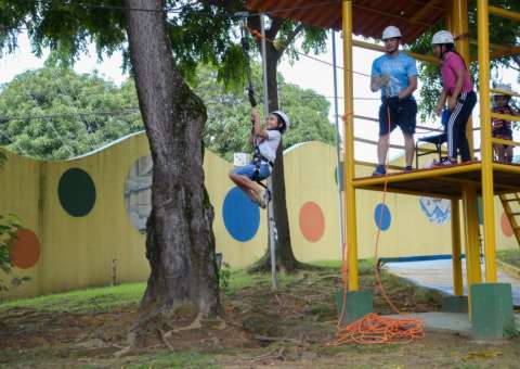 Fim de semana tem tirolesa no Parque Cidade da Criança