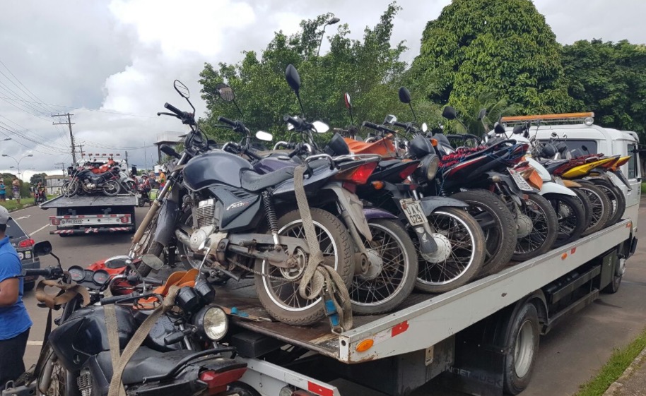 Operação “Interior Seguro” apreende 36 veículos, armas e drogas em Manacapuru