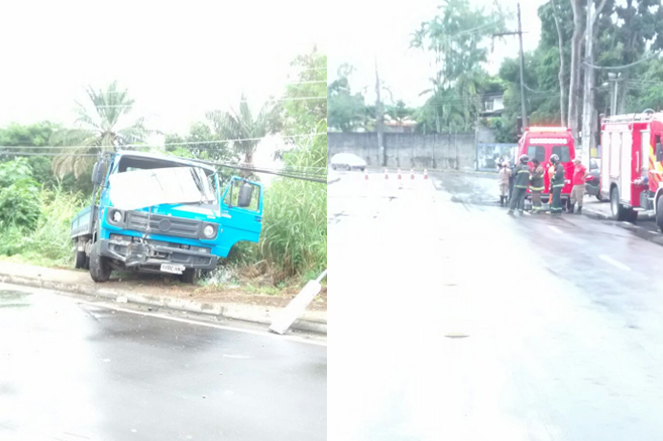 Duas pessoas ficam presas às ferragens após caminhão colidir com poste em Manaus