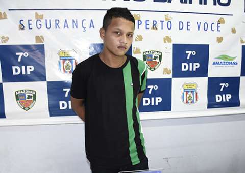 Jovem é preso acusado de matar cabeleireiro em Manaus