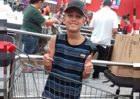 Adolescente sai de casa para ir à taberna e desaparece em Manaus