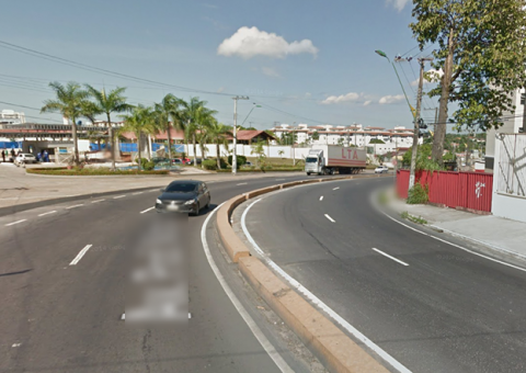 Dupla invade e assalta casa em condomínio de Manaus