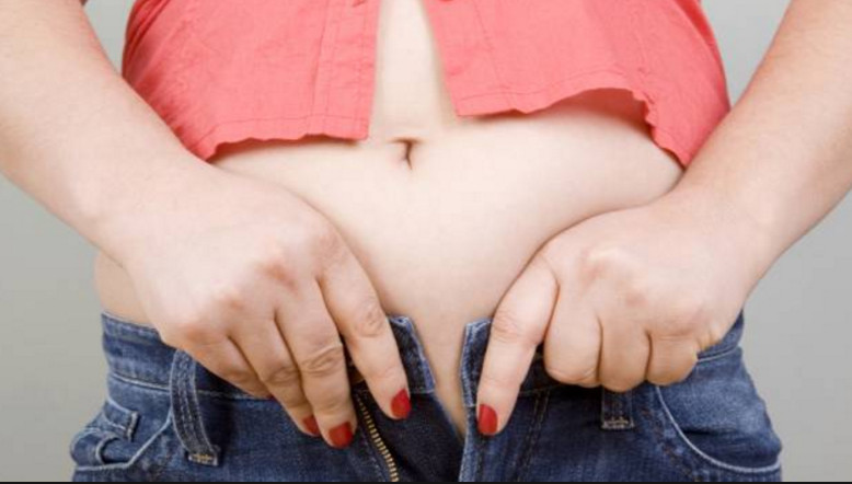 12 Alimentos que você deve evitar para ver sua barriga murchar rapidinho