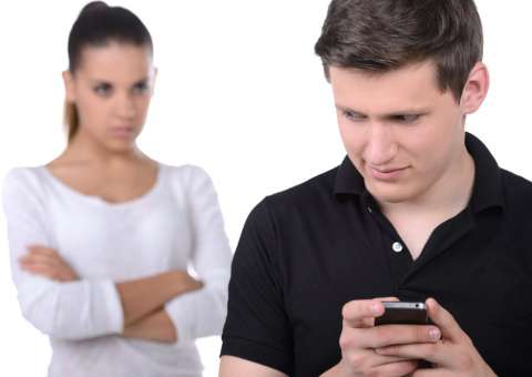 10 Passos para deixar de sentir ciúmes e recuperar a autoconfiança