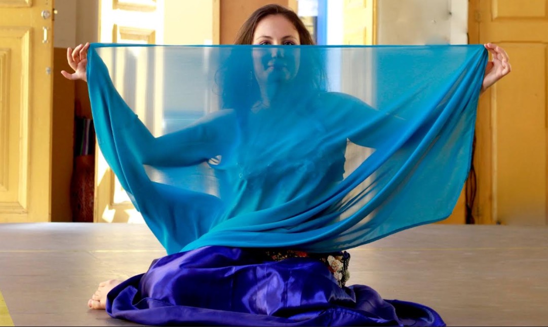 Caminhos da Arte abre inscrições para oficina de Dança do Ventre com Nabila Litaiff