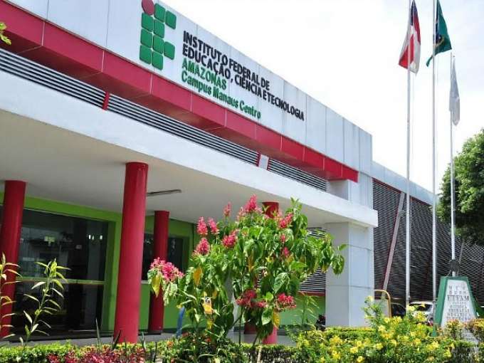 Ifam abre vaga para professor substituto com salário até R$ 5.700,00