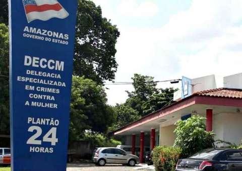 Homem agride esposa com barra de ferro porque saiu sem avisar e é preso em Manaus