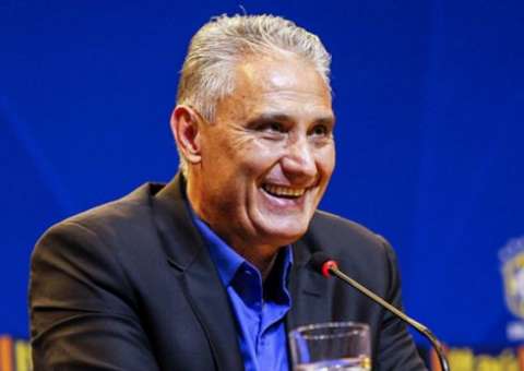 Pesquisa revela: 15% dos brasileiros querem Tite como presidente da república