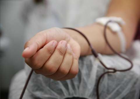 Campanha Trote Legal do  Hemoam convoca população  a doar sangue na quinta-feira