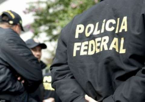 Agentes da PF fazem buscas na casa de Jorge Picciani