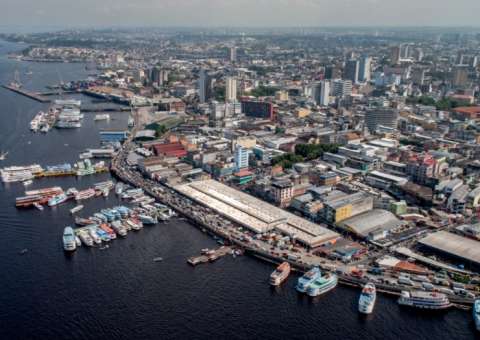 Navio M/S Fram atraca pela primeira vez em Manaus nesta quinta-feira 