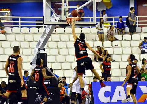 Equipes de Basquete, Flamengo e Brasília desembarcam em Manaus nesta quinta-feira