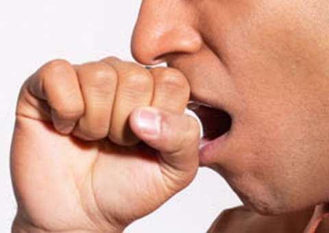 Em Manaus, população de rua recebe ação educativa sobre tuberculose 