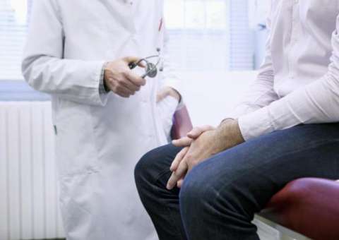 Consumo de fruta  previne câncer de próstata e doença cardiovascular 