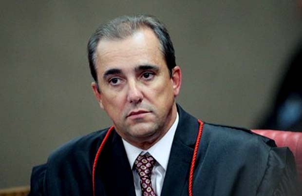 Temer nomeia Admar Gonzaga como novo ministro do TSE