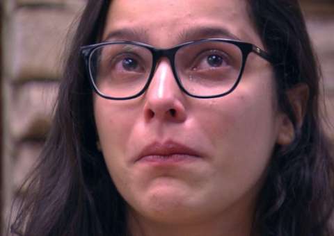 Internautas 'desmascaram' Emilly e pegam sister na mentira com Marcos