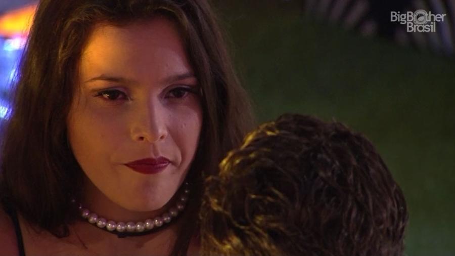 BBB17: Emilly teme apanhar de Marinalva após briga