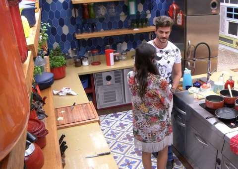 BBB17: Marcos fala sobre sisters: 'A galera de lá não perdoa'