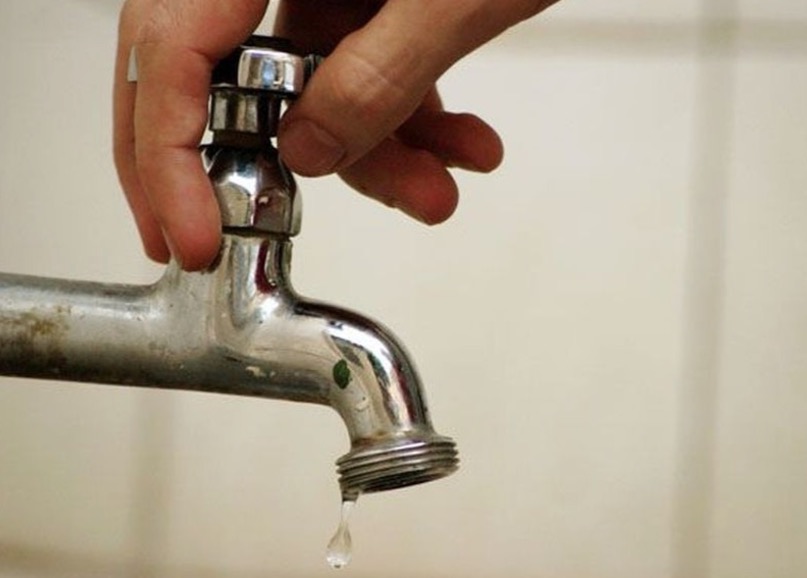 Mais de 10 bairros ficam sem água por falta de energia elétrica, diz Manaus Ambiental