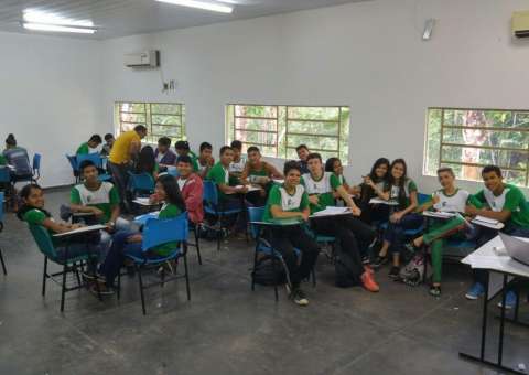 Centro de Idiomas oferta curso no Amazonas 