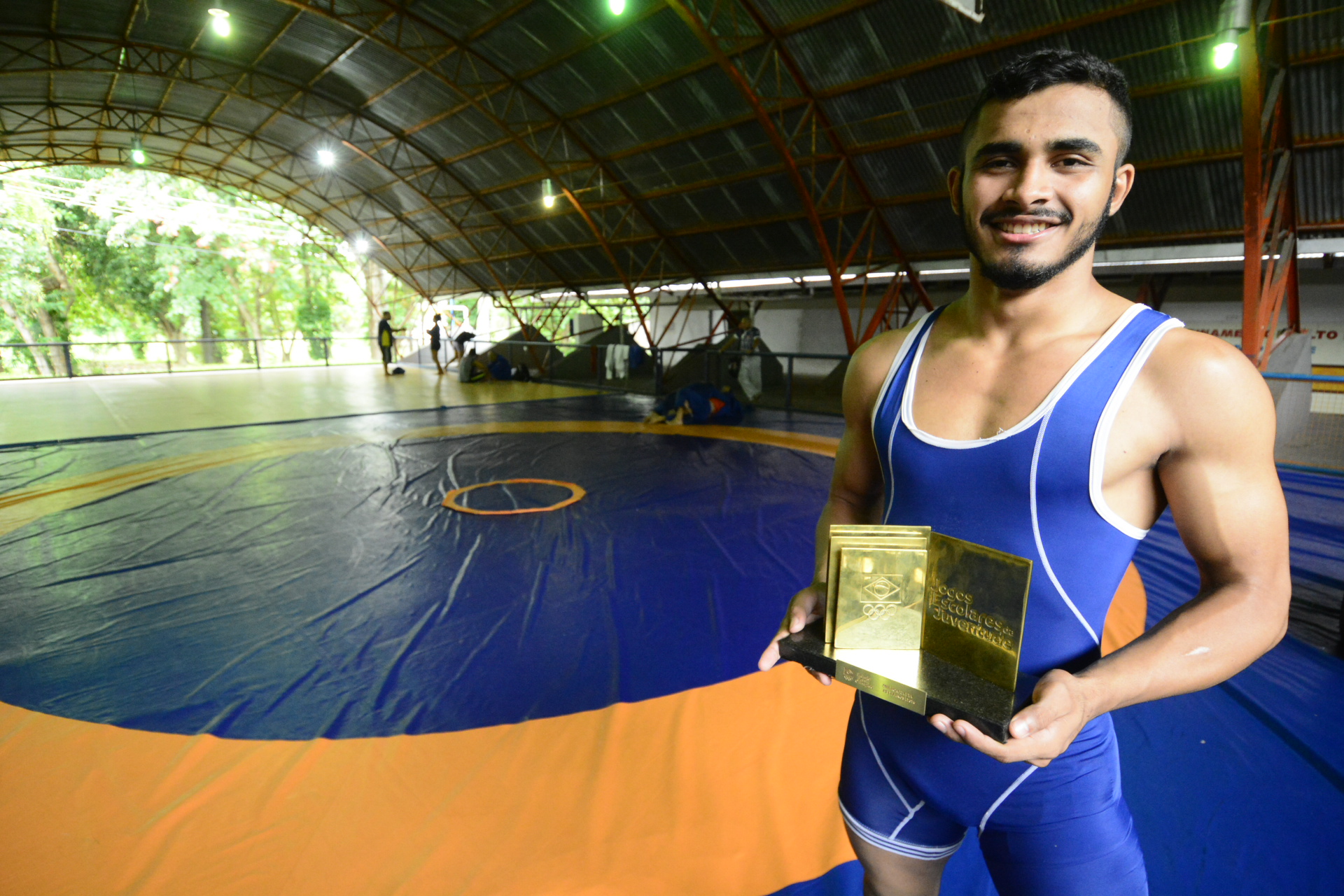 Atleta amazonense de luta olímpica recebe troféu de Destaque no Rio de Janeiro