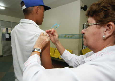 Esquema de vacinação de crianças e adultos terá mudanças em Manaus