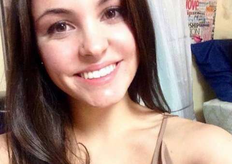   Jovem de 20 anos morre durante competição de comer panquecas