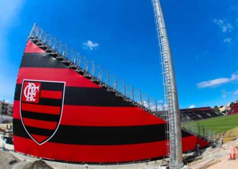 Torcida do Fla vibra com nova casa, confira