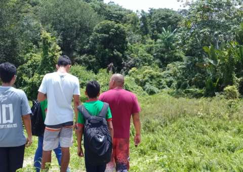 Jovem desaparecido é encontrado morto em área de mata em Manaus