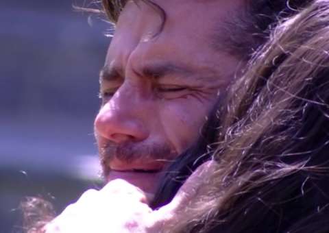 BBB17: Marcos chora em desabafo com Emilly e se declara para sister
