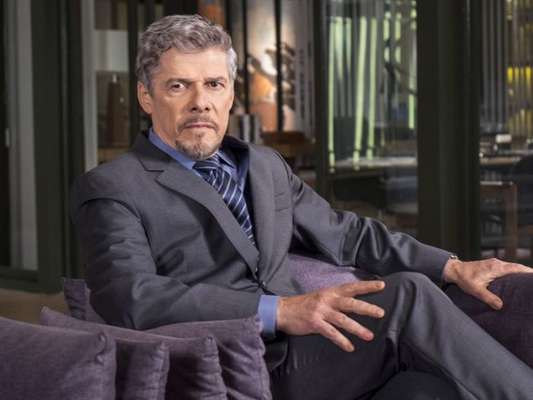 José Mayer admite que assediou figurinista em carta aberta e pede desculpas