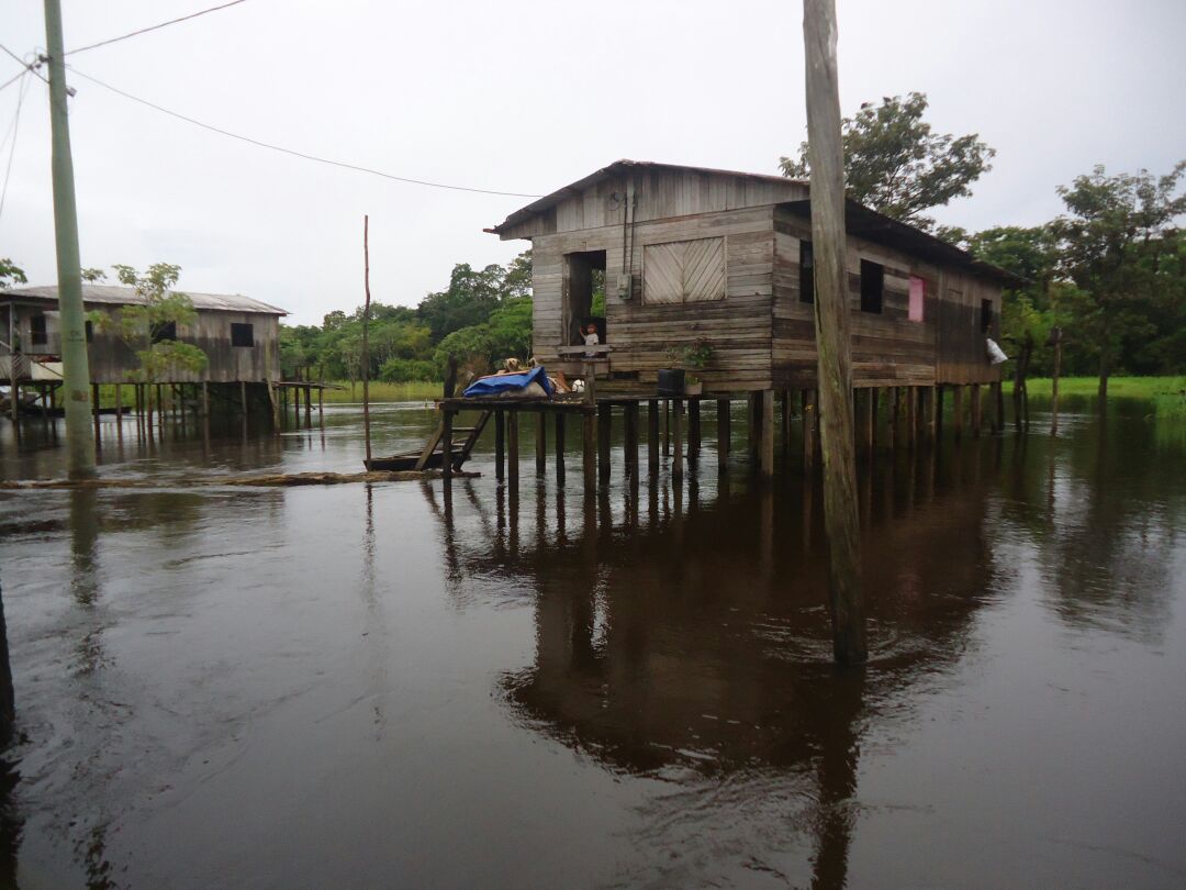 Cheia deixa baixo Amazonas em estado de Alerta
