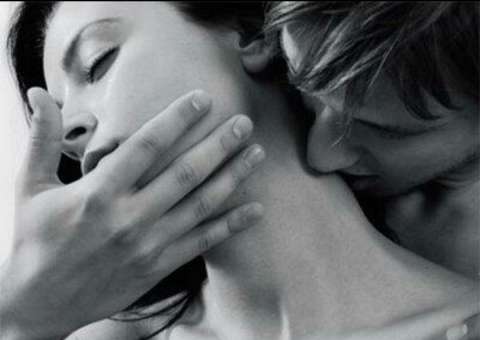 7 Carícias mais ousadas que um casal pode fazer