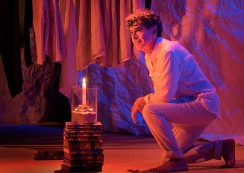 Paulo Betti apresenta sua ‘Autobiografia autorizada’ no Teatro Amazonas