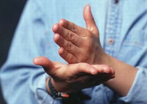 Mais de 400 servidores participam de curso de Libras em Manaus  