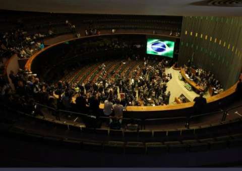 Maioria de votos contrários à reforma da Previdência vem da base aliada