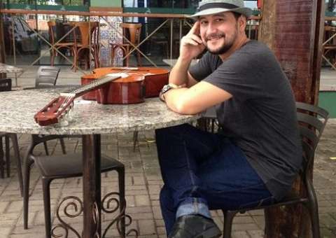 Pagode do Coronel revive clássicos dos anos 90 