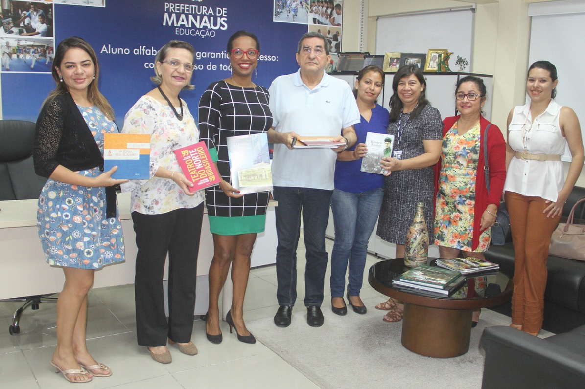 Obras da literatura amazonense são reforçadas em escolas municipais