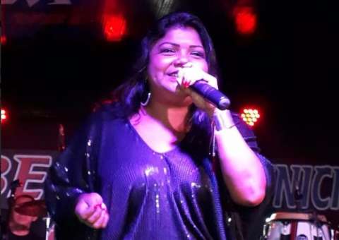  Márcia Siqueira convida Cinara Nery no Sr. Garrafas