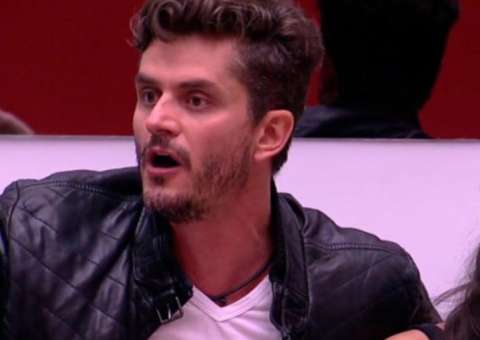 Bomba: Marcos Harter foi expulso de residência médica por roubo, diz colunista