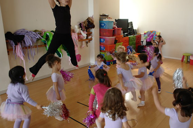 Programa de dança e ginástica da UFAM oferta mais de 90 vagas remanescentes para cursos